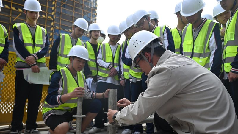 建筑资质代办公司靠谱吗？揭秘资质代办背后的真相
